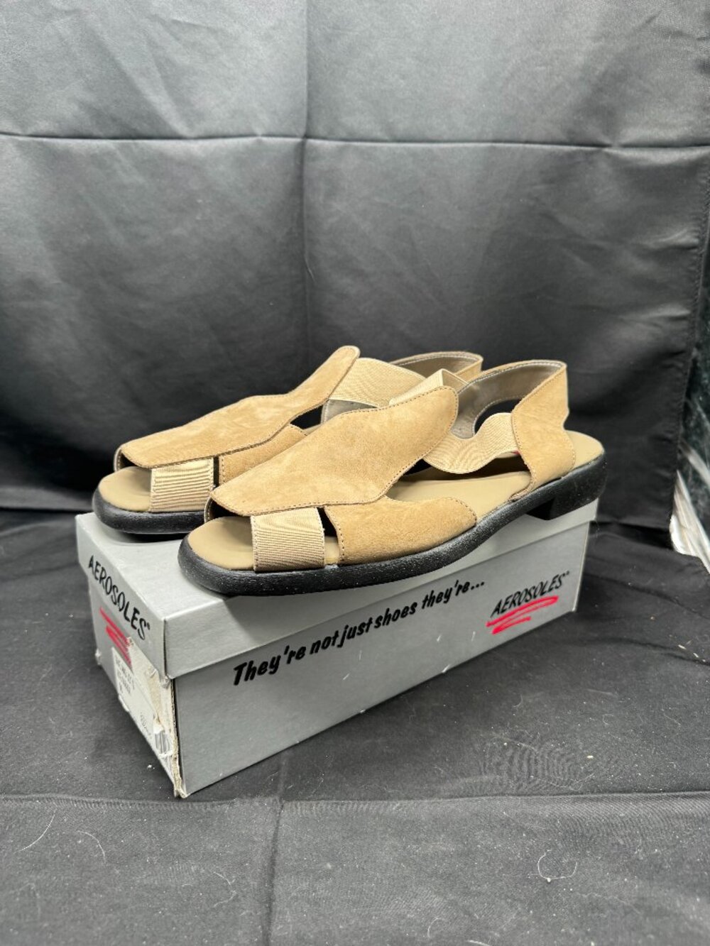 New in Box Tan Aerosoles 4Give Fishermans Women's Casual Sandals Size 9
